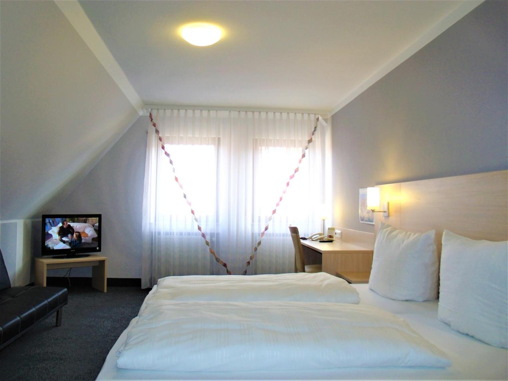 Hotel Brehm Вюрцбург Стая снимка